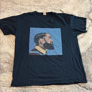 Nipsy Hustle Portrait Art T-Shirt, LLNH on back
